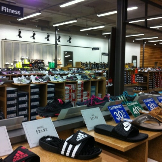 DSW Designer Shoe Warehouse - Shoe Store in Sacramento