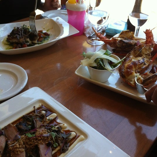 Photo taken at Matilda Bay Restaurant by L on 2/16/2012