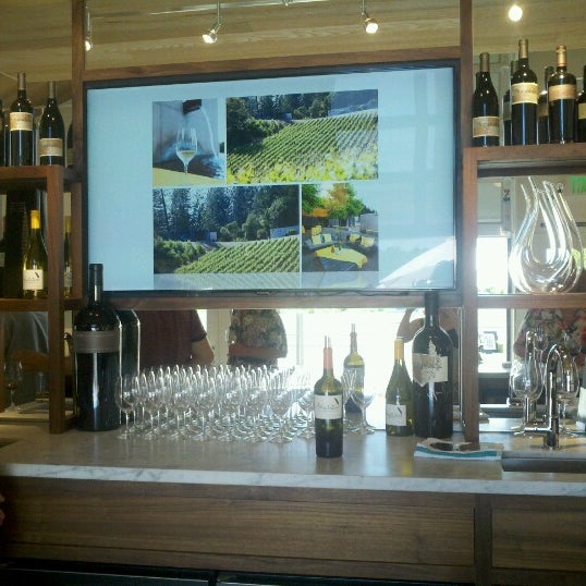 Foto tirada no(a) Odette Estate Winery por Claire G. em 8/5/2012