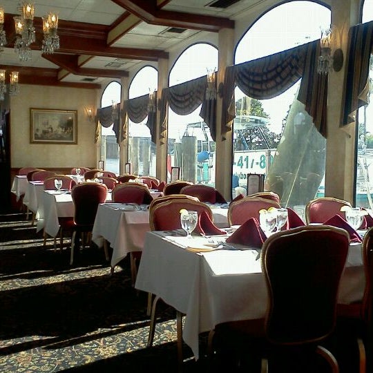 StarLite Sapphire Dining Yacht 3400 Pasadena Ave S