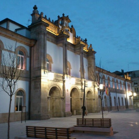 Das Foto wurde bei Deputación de Lugo von Bluecat G. am 2/21/2012 aufgenommen