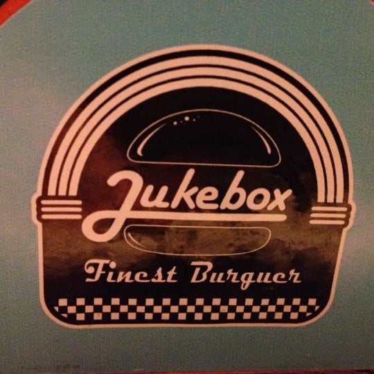 Foto tomada en JukeBox Finest Burger  por Marcelo J. el 7/1/2012