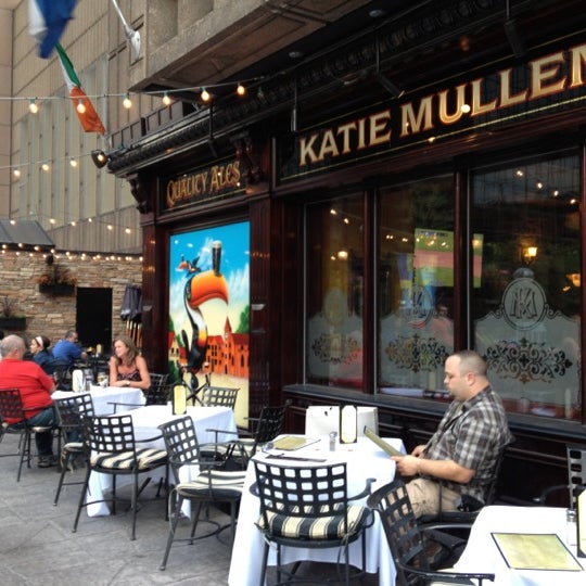 Foto tirada no(a) Katie Mullen&#39;s Irish Pub por Kara H. em 8/28/2012