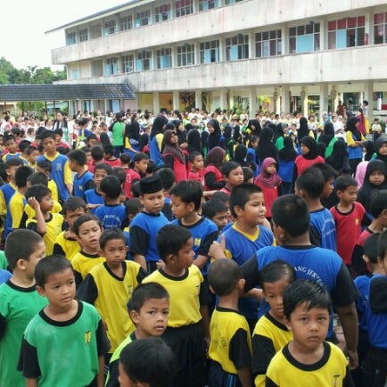 Sekolah Kebangsaan Seberang Jerteh Colegio Secundario