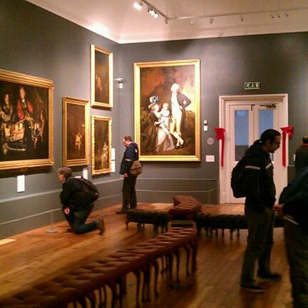 2/25/2012 tarihinde Nick M.ziyaretçi tarafından Derby Museum &amp; Art Gallery'de çekilen fotoğraf