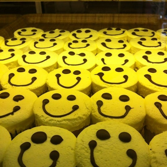 Photo taken at Bennison&#39;s Bakery by Tom O. on 3/3/2012