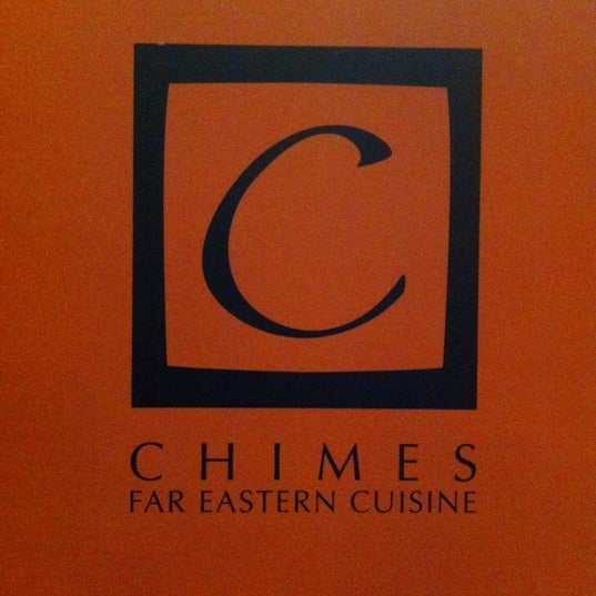 Foto tirada no(a) Chimes Far Eastern Cusine por Aida W em 4/26/2012