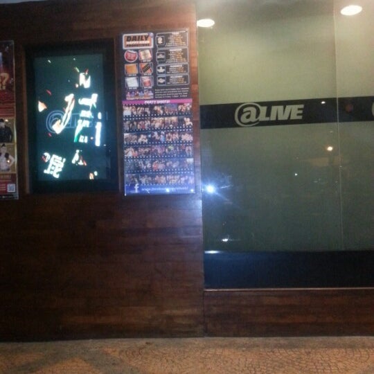 6/9/2012にDanny P.が@LIVE Live Music Club (新乐屋)で撮った写真