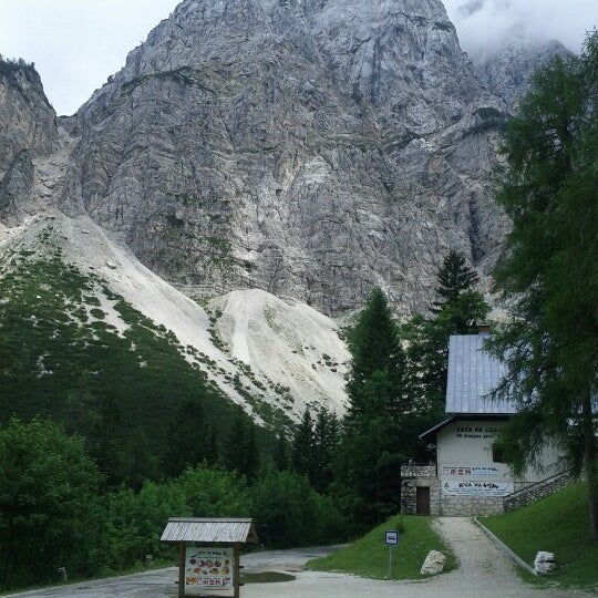 Подъем на машине на Kranjska Gora Словения