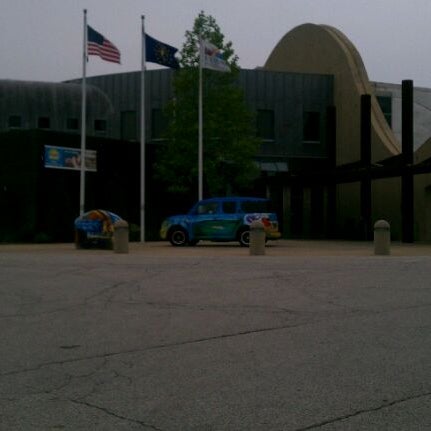 Photo taken at Indiana Welcome Center by Patrick D. on 5/1/2012