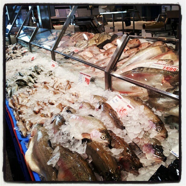 Photo taken at Claudio&#39;s Seafoods by Mas Johan H. on 7/23/2012