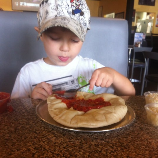 7/24/2012にLauraがThree Guys Pizza Pies - Southavenで撮った写真
