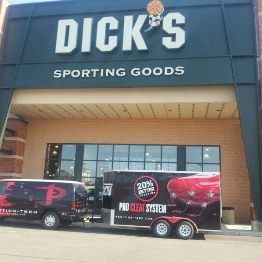 dicks sportinggoods ft wayne apple glen Tight jeans nice ass