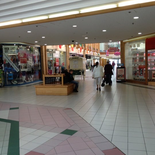 Green Lanes Shopping Centre 40 Green Lanes