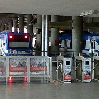 Foto scattata a Metro Valparaíso - Estación Puerto da Monserrat S. il 7/1/2012