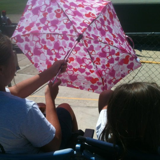 9/3/2012 tarihinde Charlotte H.ziyaretçi tarafından Sam Lynn Ballpark'de çekilen fotoğraf