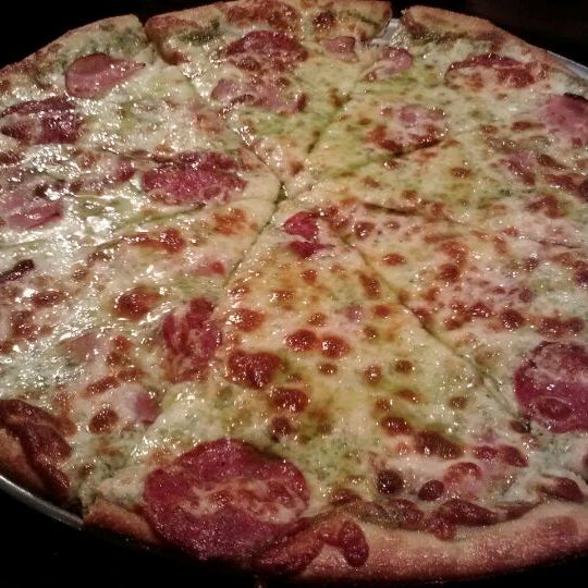 5/11/2012에 Tony M.님이 Pizza Orgasmica에서 찍은 사진