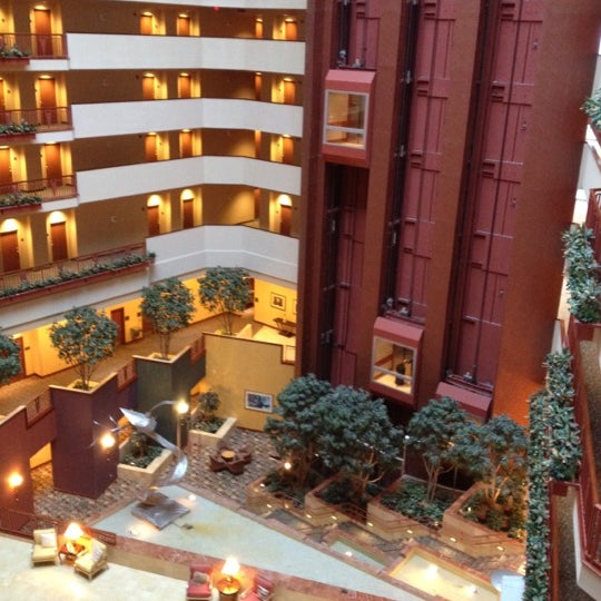 Das Foto wurde bei Renaissance Dallas Richardson Hotel von Pedro M. am 5/12/2012 aufgenommen