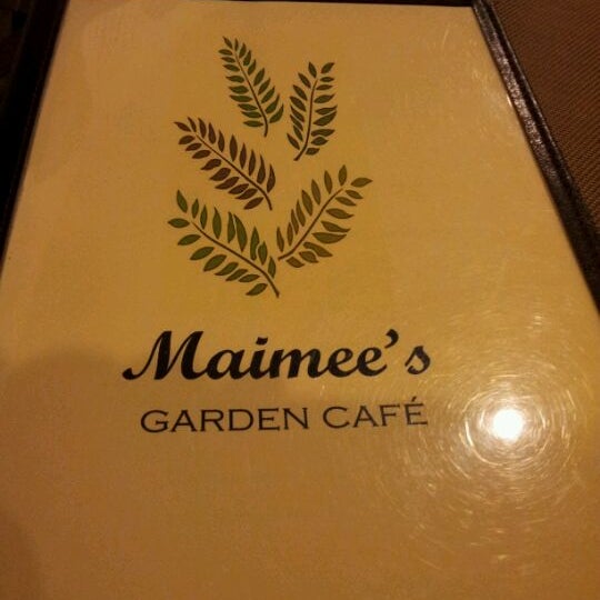 Foto tirada no(a) Maimee&#39;s Garden Café por Ricco em 2/17/2012