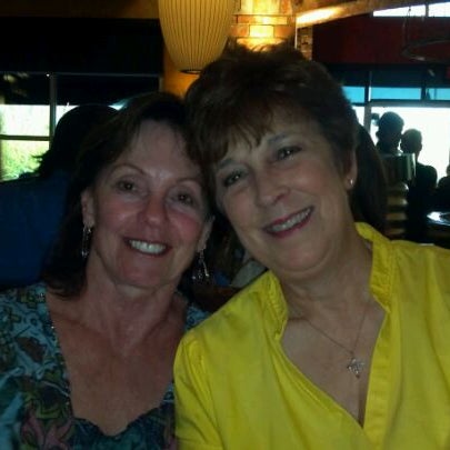 Photo taken at BJ&#39;s Restaurant &amp; Brewhouse by Anne J. on 4/1/2012