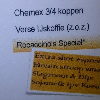 Photo prise au Rocaccino Rockin&#39; Coffee par Sharon M. le3/9/2012