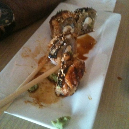 Das Foto wurde bei Sensei Sushi Bar von Alexis O A. am 4/12/2012 aufgenommen