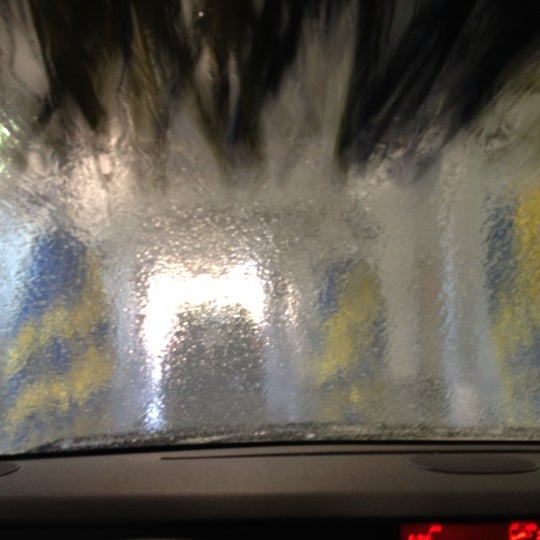 Mirror Image Car Wash Automotive Repair Shop in Blue Springs