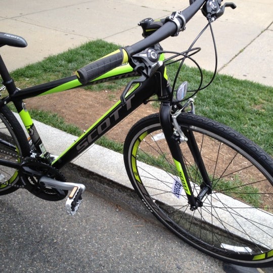 Hudson Trail Outfitters Sporting Goods Retail in Tenleytown