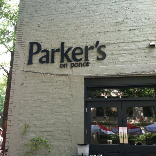 6/16/2012にCameo G.がParker&#39;s on Ponceで撮った写真