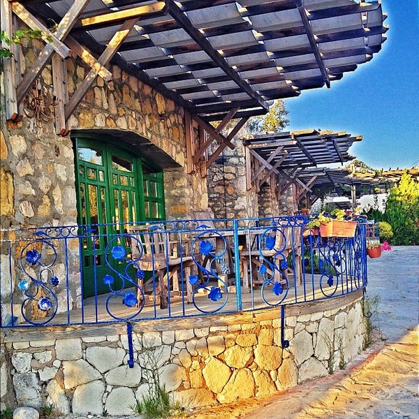 Çeşme Bağları