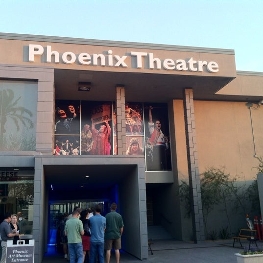 6/24/2012 tarihinde brandonziyaretçi tarafından Phoenix Theatre'de çekilen fotoğraf