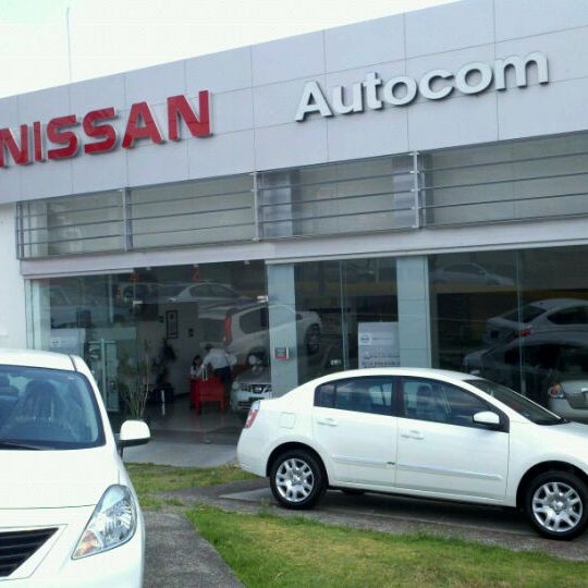  Photos at Nissan Autos Compactos De Zitácuaro