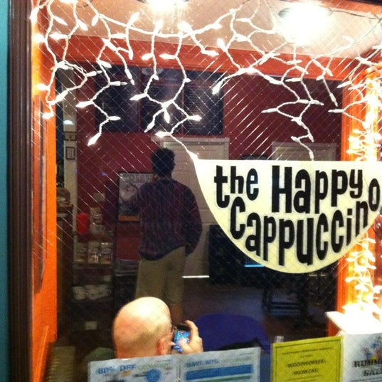 Снимок сделан в The Happy Cappuccino Coffee House пользователем John R. 3/16/2012