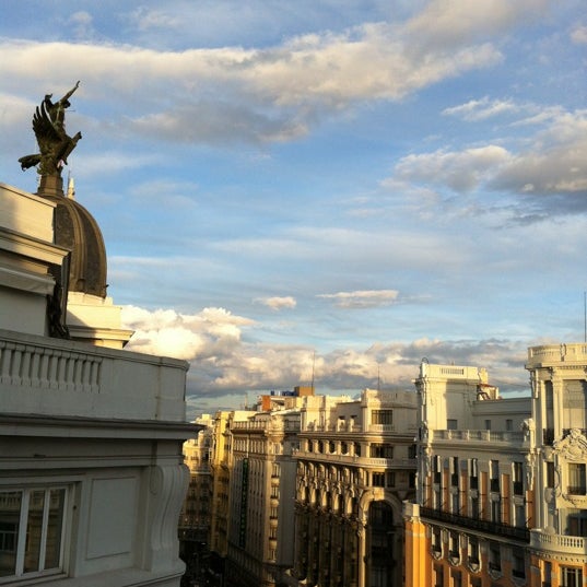 Photo taken at Tryp Cibeles by Pablo Manuel Z. on 4/21/2012