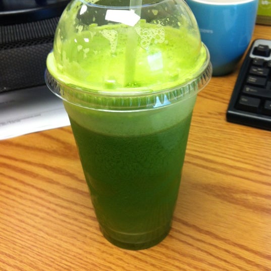 Green Juice. Kale, Celery, Spinach and apple. Yum :)