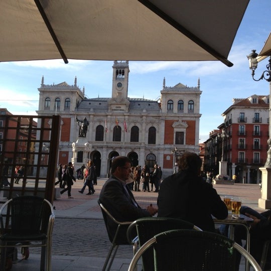4/24/2012 tarihinde Bongo D.ziyaretçi tarafından Café del Norte'de çekilen fotoğraf