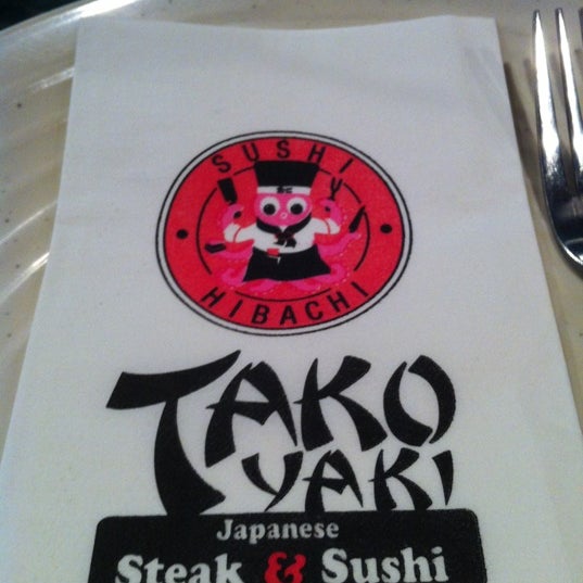 Foto scattata a Takoyaki Japanese Steakhouse da A.c. C. il 4/3/2012