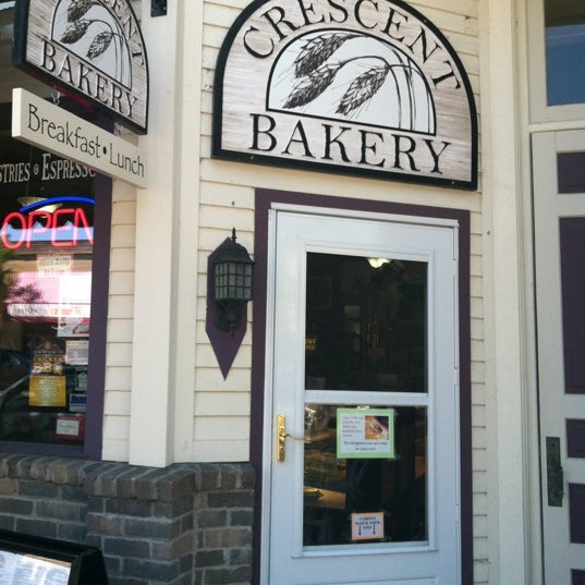Crescent Bakery 15 tips from 261 visitors