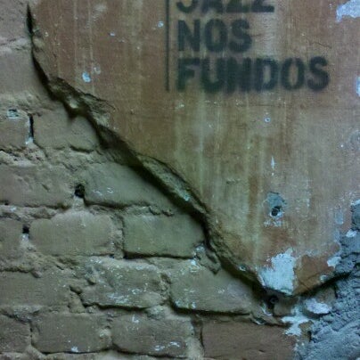รูปภาพถ่ายที่ Jazz nos Fundos โดย Adriano S. เมื่อ 7/5/2012