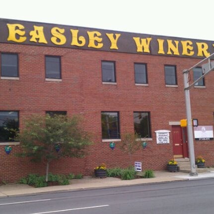 4/28/2012 tarihinde Kats M.ziyaretçi tarafından Easley Winery'de çekilen fotoğraf