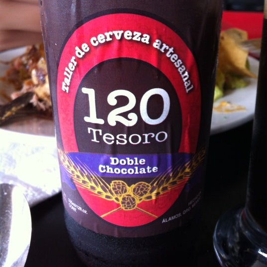 รูปภาพถ่ายที่ 120 Tesoro Brew &amp; Grill โดย Juan Carlos เมื่อ 7/13/2012