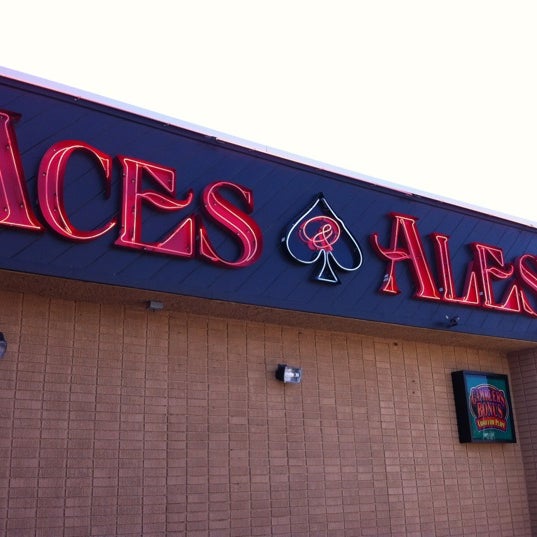 Photo taken at Aces &amp; Ales Nellis by Kasey D. on 4/6/2012