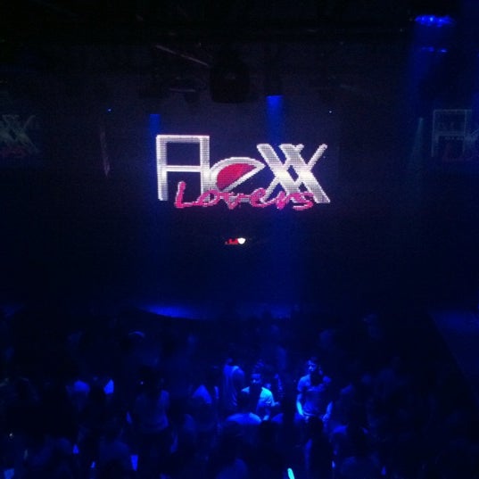 Photo prise au Flexx Club par Rodolfo B. le7/29/2012