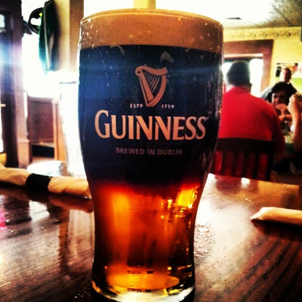 Снимок сделан в Sully&#39;s Irish Pub пользователем Jeff M. 8/23/2012