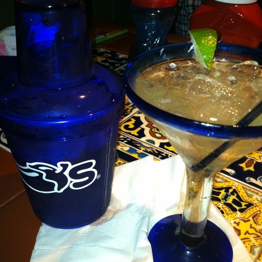 Photo taken at Chili&#39;s Grill &amp; Bar by Ann D. on 3/29/2012