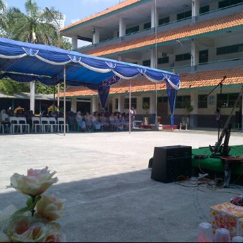 Sekolah Candra Naya High School In Jakarta Barat