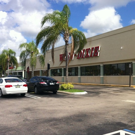 WinnDixie Grocery Store in Boca Raton