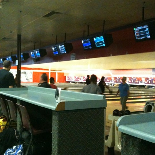 7/17/2012 tarihinde Dan G.ziyaretçi tarafından Bandera Bowling Center'de çekilen fotoğraf