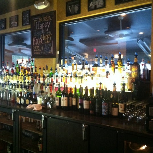 Photo taken at Harvey&#39;s Grill and Bar by Del P. on 5/27/2012