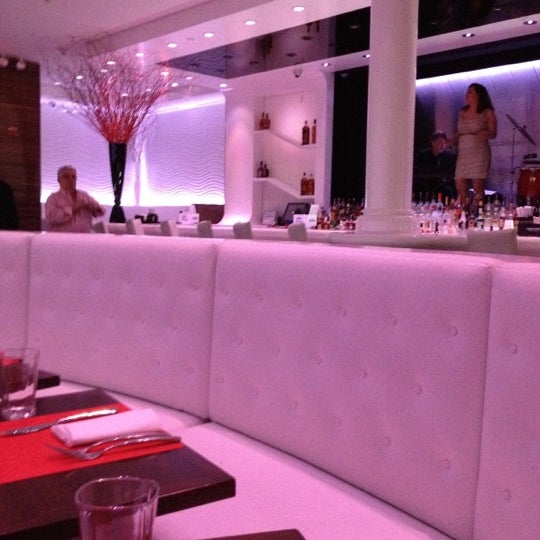 Photo taken at Silhouette Restaurant &amp; Lounge by Yolanda L. on 4/29/2012